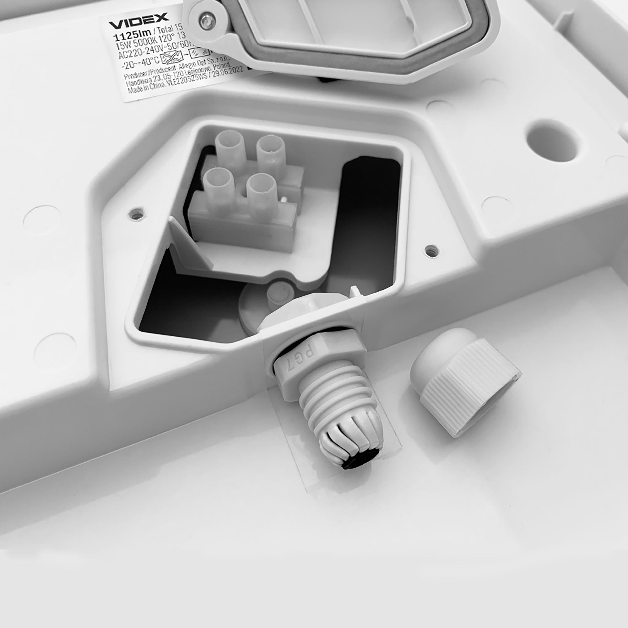 LED світильник ART IP65 квадратний VIDEX 15W 5000K — фото 3 з 5