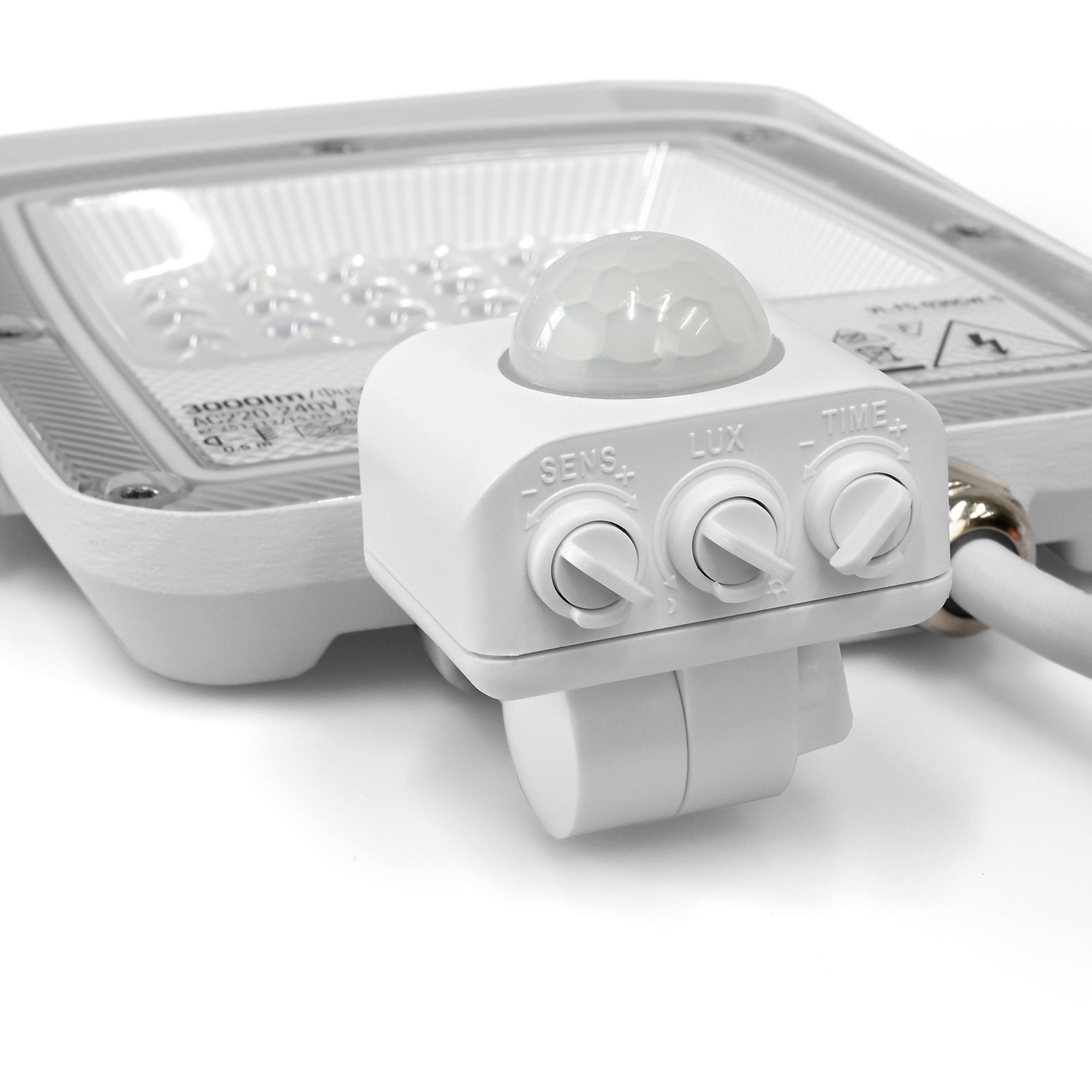 LED прожектор VIDEX F5 30W 3000-5000-6500K з датчиком руху 230V White (VL-F5-030CW-S) — фото 5 з 18
